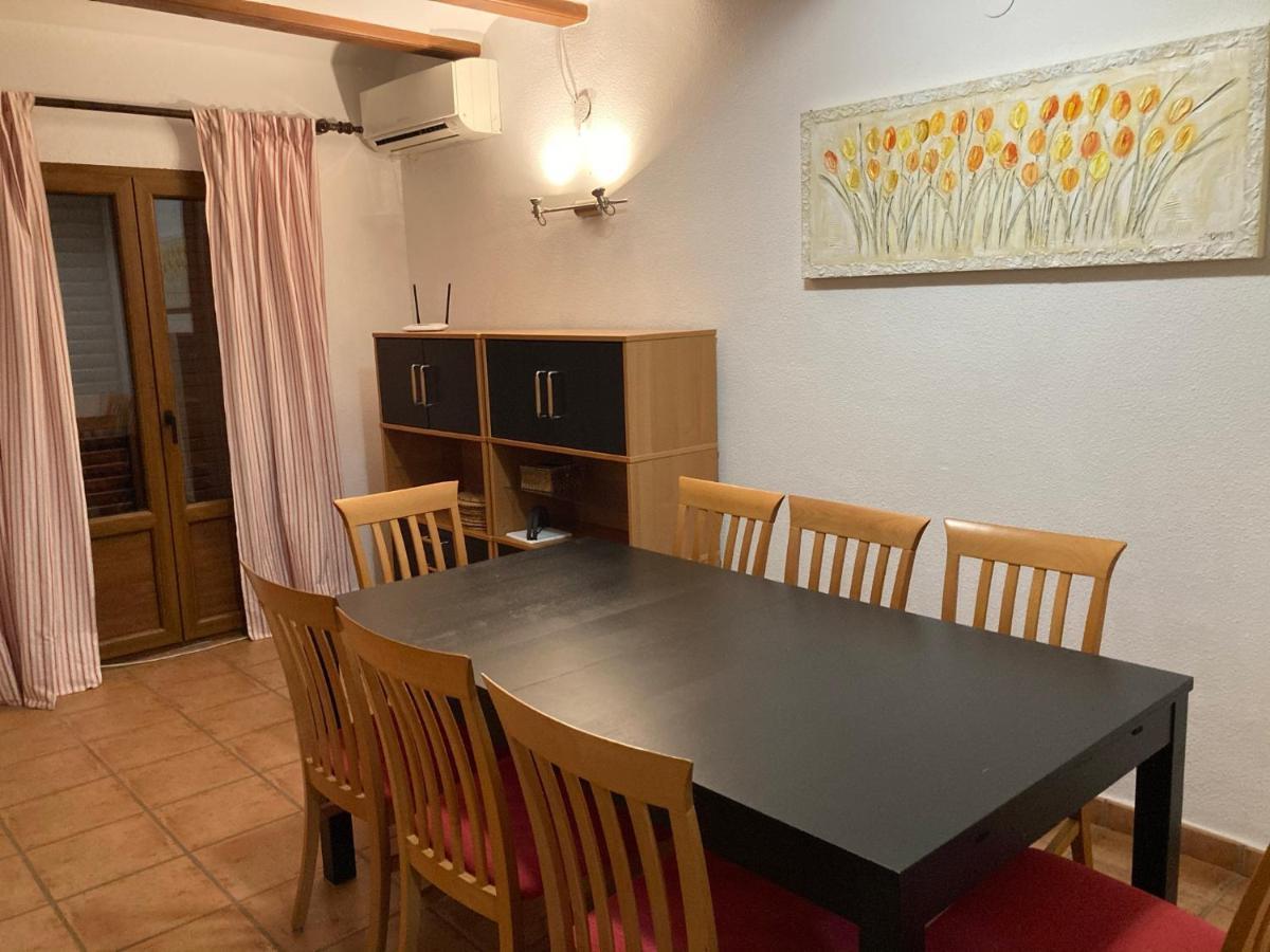 Chalet Adosado En Urbanizacion Con Precioso Jardin Denia Exteriör bild