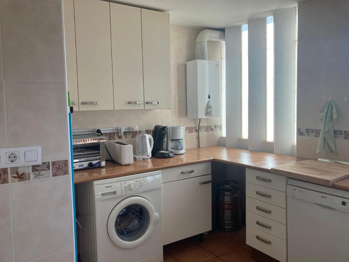 Chalet Adosado En Urbanizacion Con Precioso Jardin Denia Exteriör bild